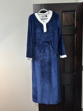 Alexander Del Rossa Womens M Navy Blue Plush Fleece Long Nightgown Sleepwear